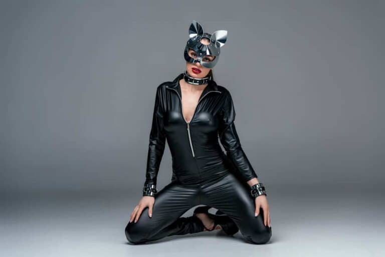 Read more about the article Leder Catsuit